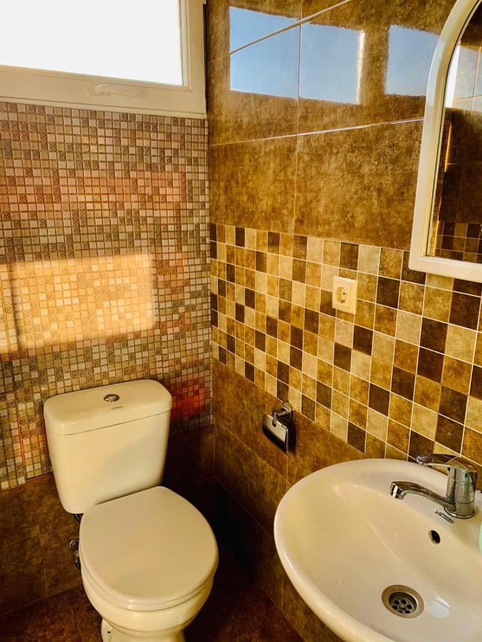 Mary'S Apartment Батумі Екстер'єр фото