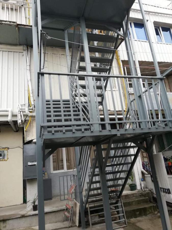 Mary'S Apartment Батумі Екстер'єр фото